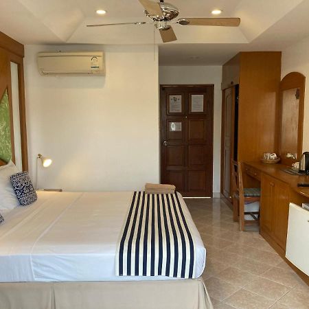 Waree'S Guesthouse Kata Beach  Exteriör bild