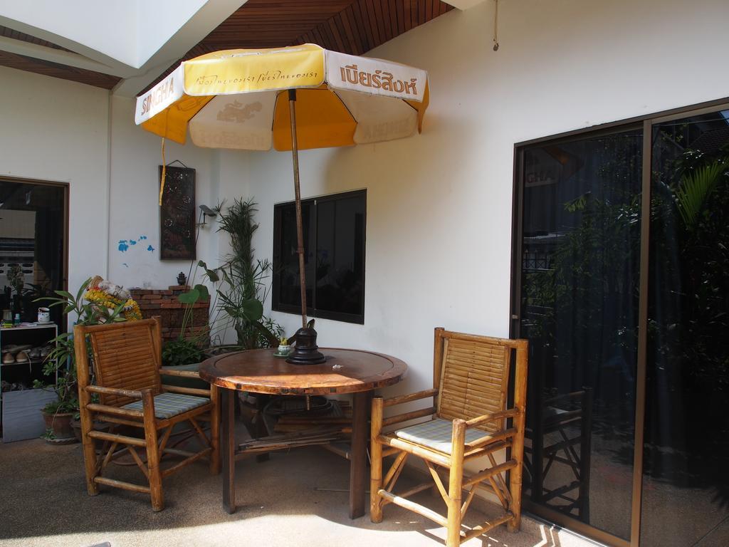 Waree'S Guesthouse Kata Beach  Exteriör bild